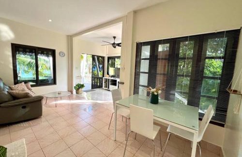 Maret House | Bohemian Beach House Near Lamai