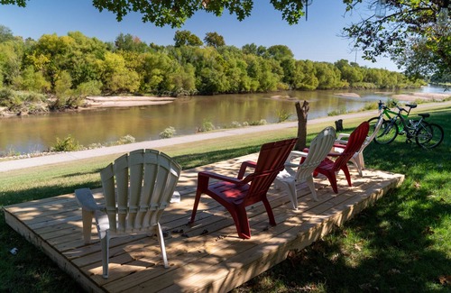 Wichita House | Bohemian house on the river