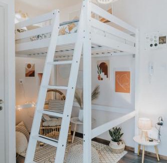 Volos City Centre Apartment | Bohemian Loft With View!