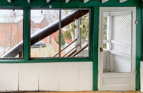 Winooski Apartment | Bohemian Penthouse | 1min Walk Restaurants + Shops