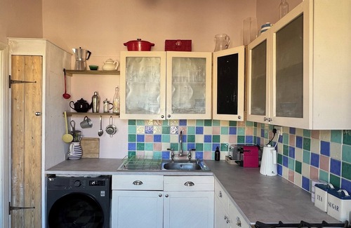 Bristol Apartment | Bohemian, Victorian Maisonette with stunning city views and high ceilings!