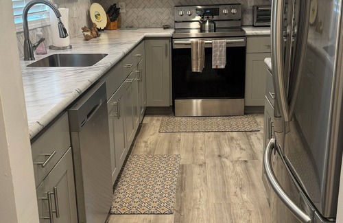 West Ocean City Cottage | Boho chic modern 1-bedroom cottage with AC, WiFi in the heart of West Ocean City