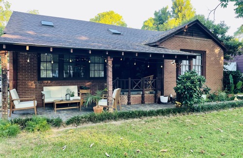 Broadmoor House | Boho Haven- Beautiful place To call home away from home!