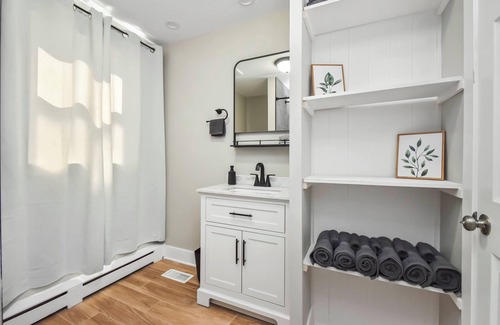 Peoria House | Boho Heights Hideaway: Spacious 4 BR - 2 BA - NEWLY REMODELED! Fully Fenced!