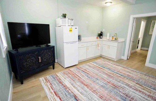 Brush - Stewarts Apartment | BOHO Vibes! Walk 2 Beach & Ocean Center! Pets OK