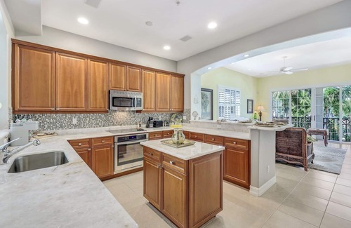 North Naples Condo | Bolero at Tiburon - A Golf Resort community