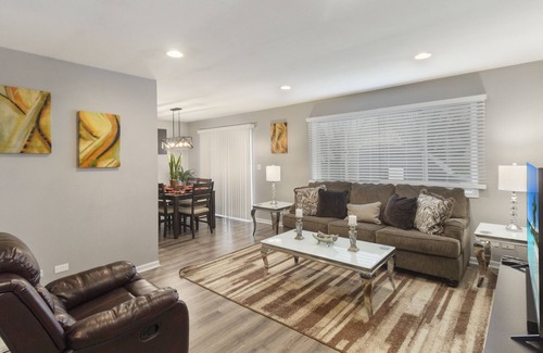 Bolingbrook House | Bolingbrook Rental - Old Stone Rd