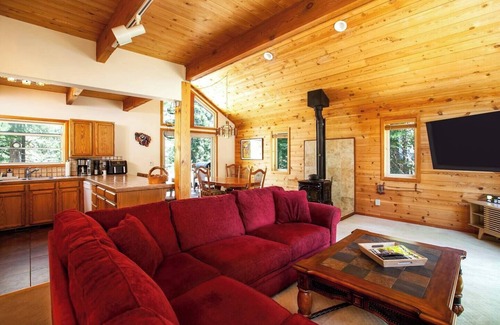 Truckee Cabin | Bolzano Retreat | Workspace, Traeger BBQ & Deck