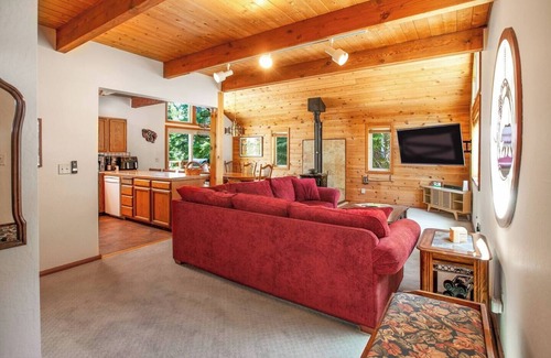 Truckee Cabin | Bolzano Retreat | Workspace, Traeger BBQ & Deck