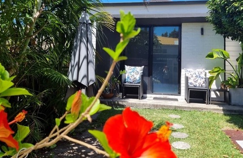 Bondi Beach Apartment | Bondi Garden Studio - short walk to Bondi Beach