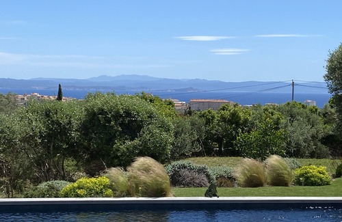 Bonifacio Villa | Bonifacio, Contemporary luxury villa