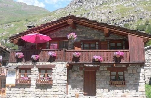 Bonneval-sur-Arc Apartment | Bonneval sur Arc - Apartment Bear with fireplace in typical chalet