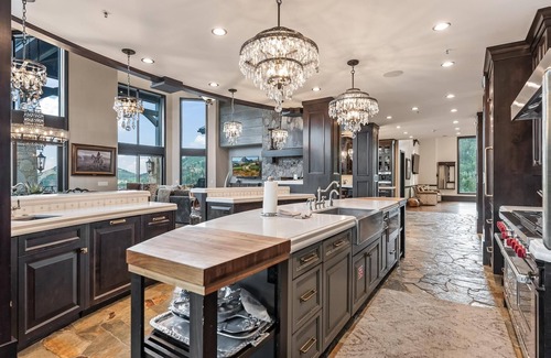Deer Valley House | Book a Holiday Stay! Ultra-Luxe Chalet in Deer Crest! Private Ski Run! Game Room! Sauna! Hot Tub!