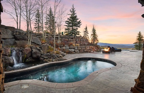 Deer Valley House | Book for a Winter Getaway! Ultra Luxe Ski Chalet! Heated pool! Ski lounge! Theater! DJ booth!