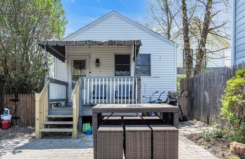 Ocean Grove House | Book two weeks for 2000 all winter long sept 15-may 15