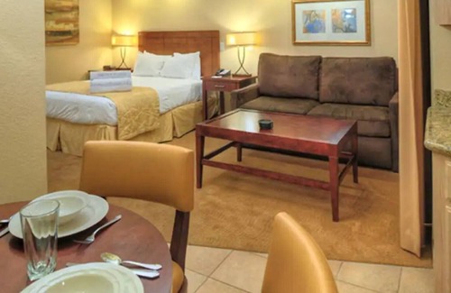 West Sedona Resort | Book your HVC Studio at the Sedona Summit Resort And Save BIG!