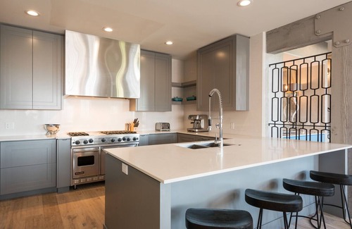 North Park City Cottage | Book Your Winter Getaway Today! Silver Star #41DX - Slopeside Cottage! Private Hot Tub!
