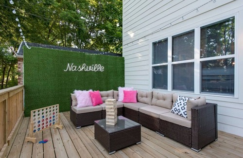 North Nashville House | Booking Fast 12 Beds-large Yard