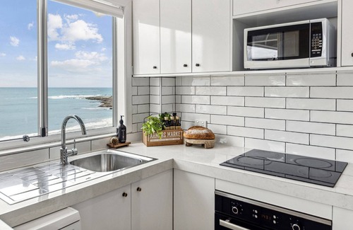 Yamba Apartment | Boorolong 4 | The Most affordable views in Yamba