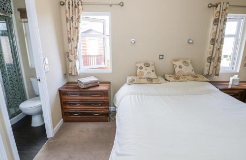 Tiddington House | Booster's Lodge