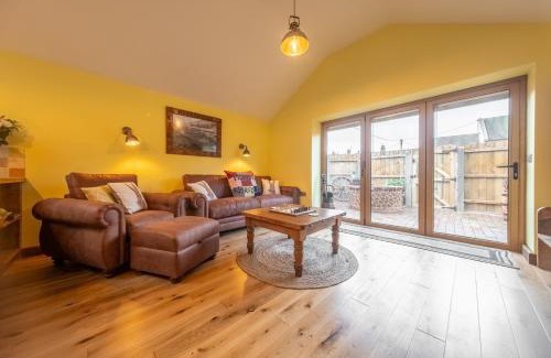 Heacham House | Bootleggers Barn