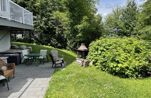 Lac-Etchemin Ski Chalet | Bord du Lac, à 10 Minutes du ski et Golf, Chambre Mezzanine Avec vue sur le lac