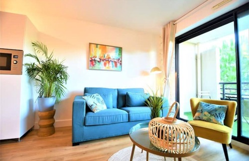 La Plage Apartment | Borely - Apartment with terrace near the sea