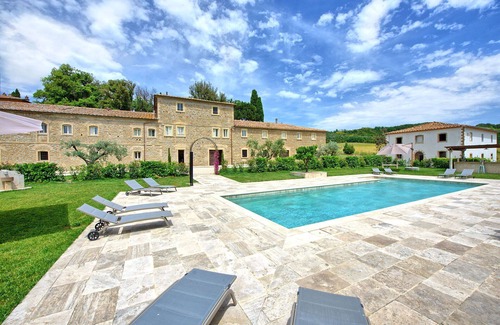 Volterra Villa | Borgo Ariano 3 – Apartment with pool