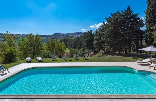 Camerino Villa | Borgo Colle Ridente 13, Emma Villas