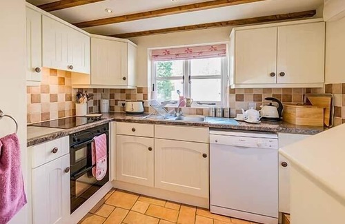 Condover Cottage | BORROWERS COTTAGE, character holiday cottage in Condover