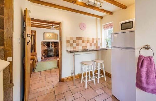 Condover Cottage | BORROWERS COTTAGE, character holiday cottage in Condover