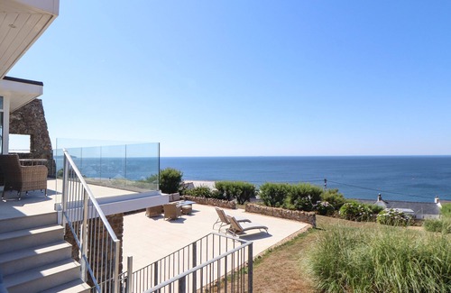 Porthleven House | BOSCREGAN, family friendly, country holiday cottage in Porthleven