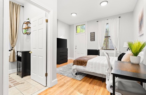 Dudley Square Apartment | Boston Modern Escape I Minutes to Downtown & South End