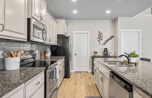 Tri-Cities House | Botanical Breeze - Spacious Home in Kennewick