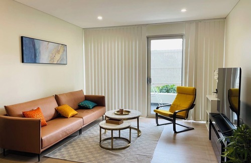 Botany Apartment | Botany 2Br Apt near Airport/Bay/City with Parkingnnn