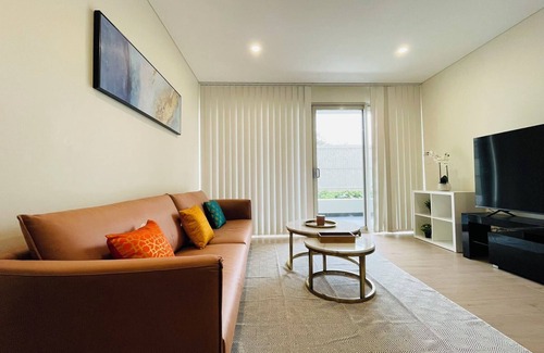 Botany Apartment | Botany 2Br Apt near Airport/Bay/City with Parkingnnn