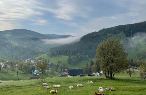 Pec pod Snezkou Ski Chalet | Bouda u vleku