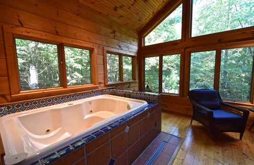 Townsend Cabin | Boulder Pass, 5 miles from the Great Smoky Mountain park entrance in Townsend !