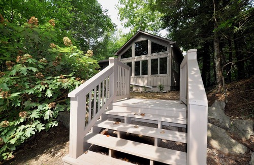 Townsend Cabin | Boulder Pass, 5 miles from the Great Smoky Mountain park entrance in Townsend !