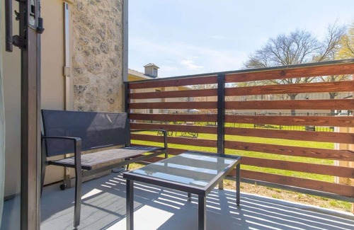 Far North Dallas Apartment | Boulevard Stays Tranquil 1BR King Suite Pool, Gym, Parking 02