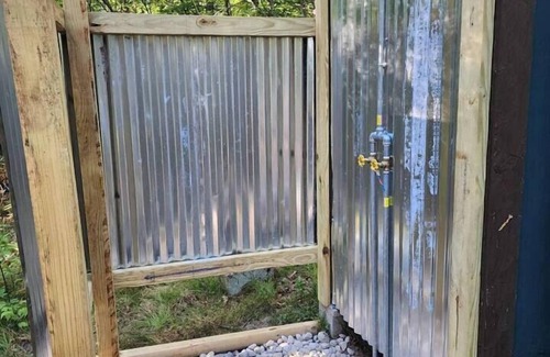 Bitely House | Bourbon St BlueBird (10 ACRES!)