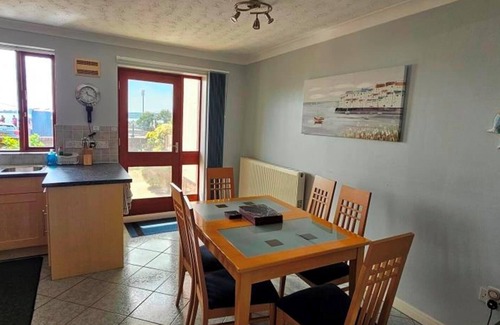 Poole House | Bournecoast: Three bedroom townhouse on Poole Quay with Harbour Views - HB10653