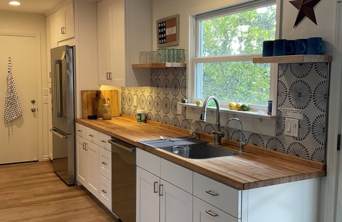 Los Olivos House | Boutique accomodations located in the heart of the Wine County (sleeps 6)