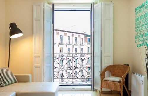 Centro Apartment | Boutique Apartment in the Heart of Madrid w/Full Kitchen, Balcony, & WiFi