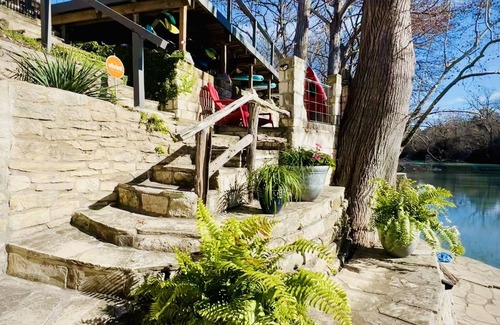 Canyon Lake Cabin | Boutique Cabin ON River- Enjoy FREE Paddleboards, Kayaks, Fishing Poles
