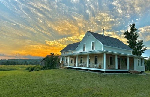 Bristol House | Boutique Country Vermont Farmhouse Fully Remodeled