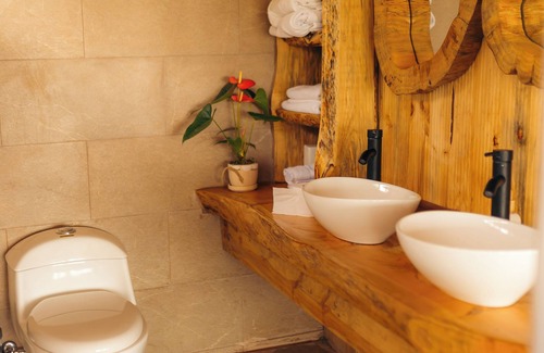 Sierra Hotel | "Boutique lodge with jacuzzi and unique views - El Cedro Soñado (Patate)"