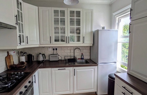 St. Mary's Park House | Boutique Victorian Flat | Battersea Park | 2 Bedroom