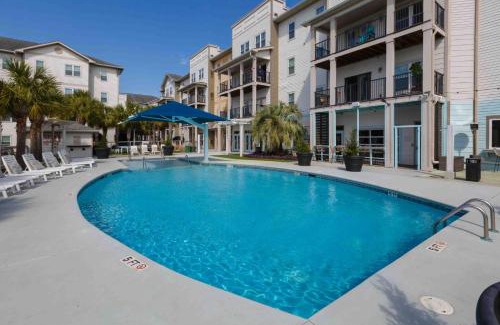 Goose Creek Hotel | Bowen Village 2118A