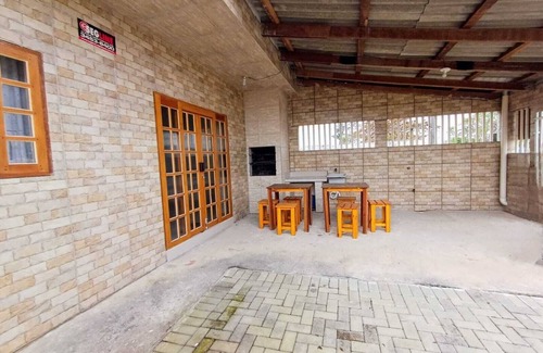 Guaratuba House | House 300 meters from Balneário Coroados Beach